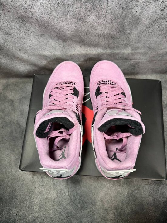 Size 10 | Jordan 4 Orchid With Box | Pre-Owned main image 6